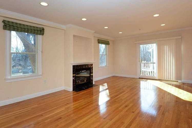 100 Central St #6 Ipswich, MA 10938