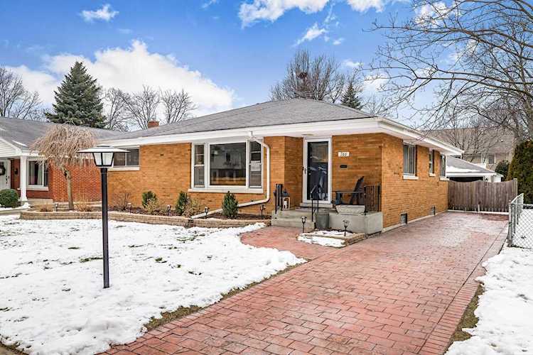 766 S Parkside Ave Elmhurst, IL 60126