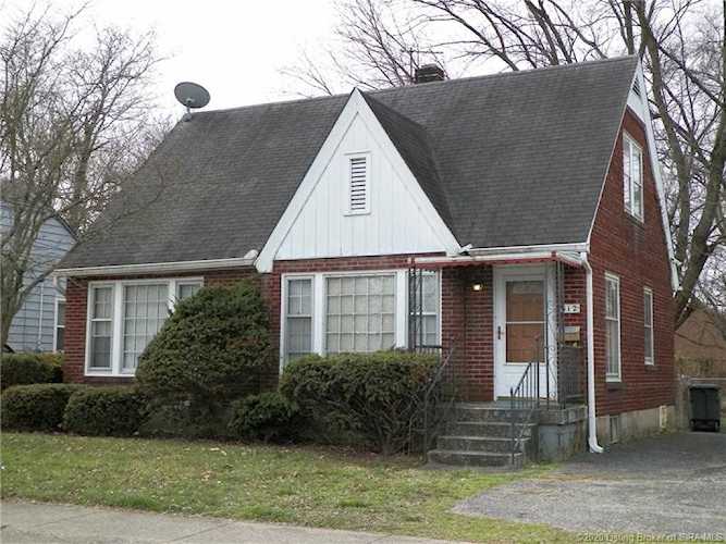 512 Crestview Ct Jeffersonville, IN 47130