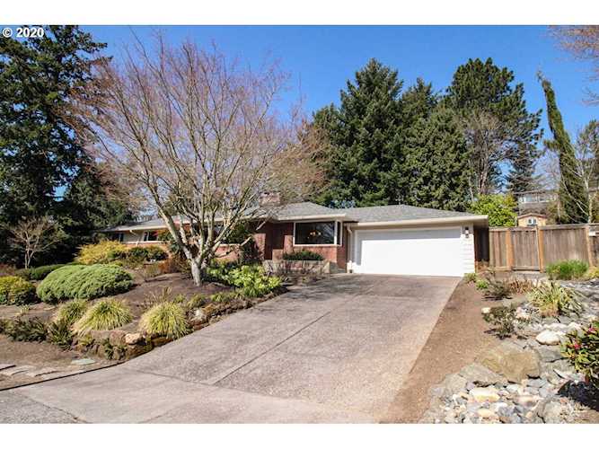 3821 SW Idaho Ter Portland, OR 97221