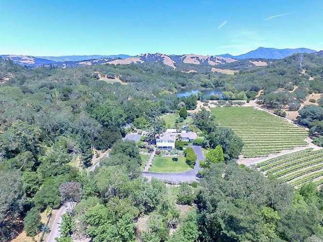 13426 Chalk Hill Road Healdsburg, CA 95448