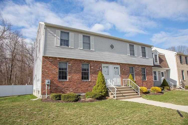 283 Fuller Rd #N Chicopee, MA 01020