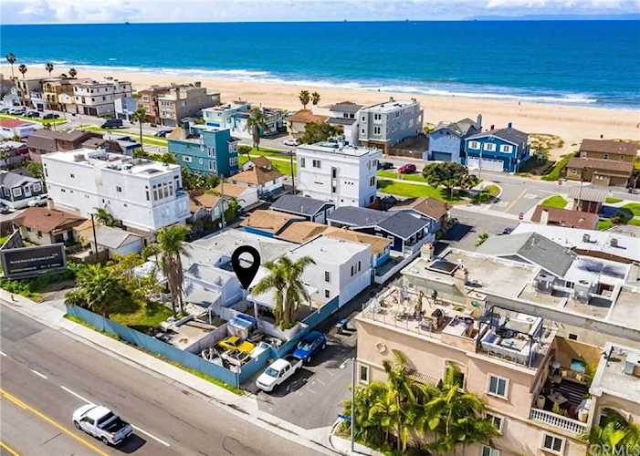17016 7th Street Sunset Beach, CA 90742
