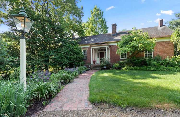 2865 Leitnaker Road Pleasantville, OH 43148