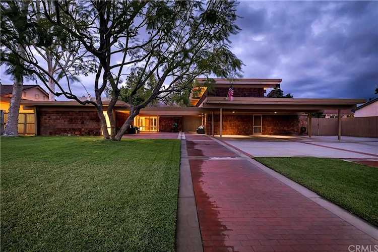 269 W Wistaria Avenue Arcadia, CA 91007