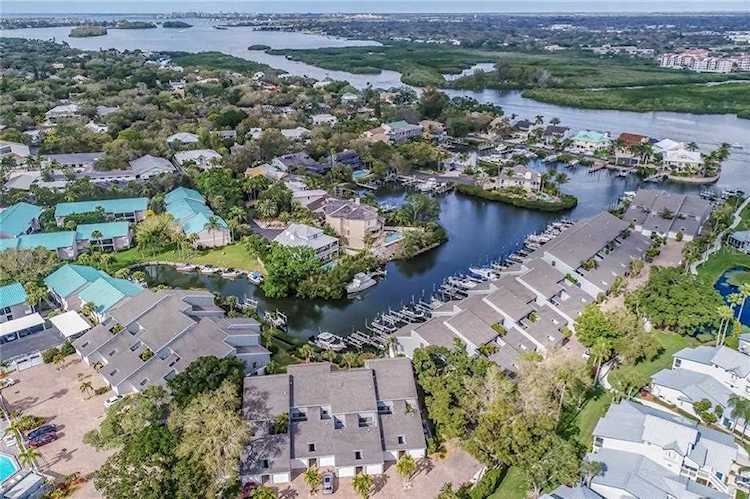 1275 Dockside Place #216 Sarasota, FL 34242
