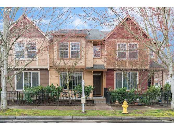 1272 SE Bianca St Hillsboro, OR 97123