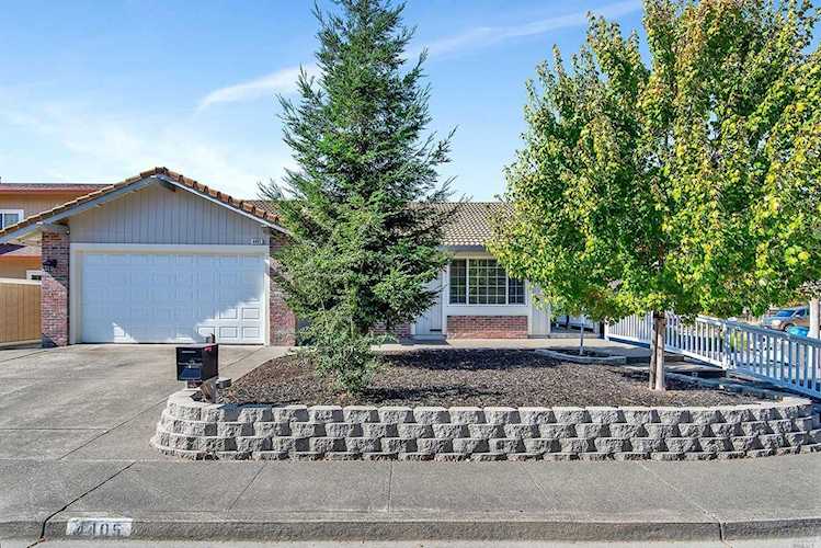 4405 Harvard Court Rohnert Park, CA 94928