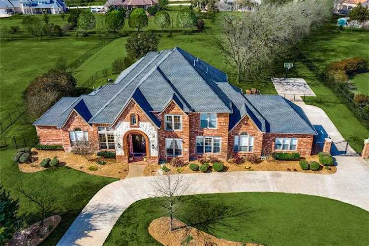 1561 WINDING CREEK Road Prosper, TX 75078
