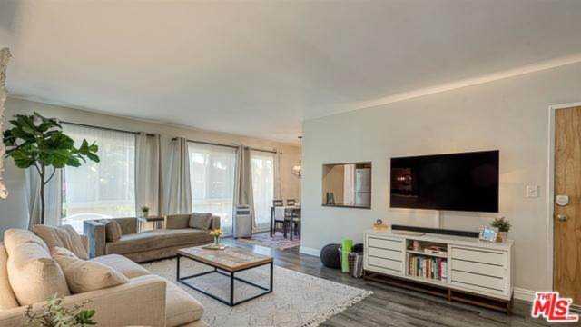 1411 N Hayworth Avenue #1 West Hollywood, CA 90046