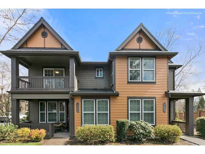 7054 NE Rocky Brook St Hillsboro, OR 97124
