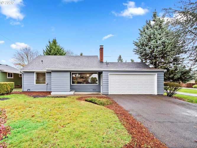 151 Warner Parrott Rd Oregon City, OR 97045