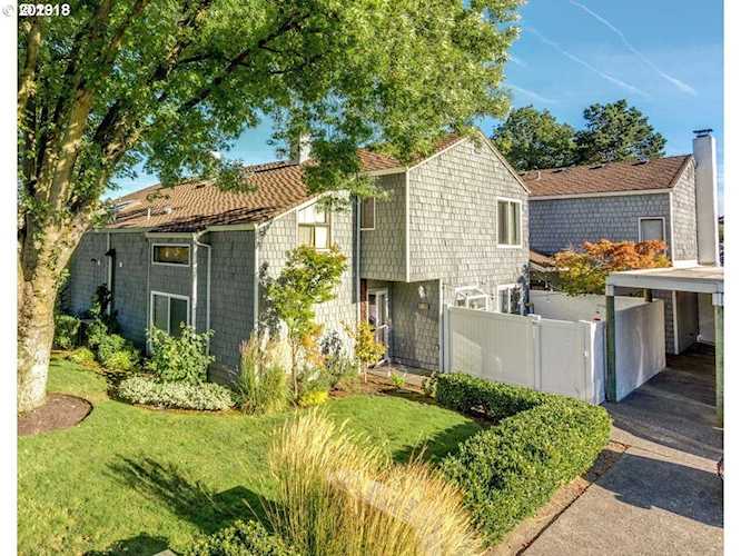 604 N Hayden Bay Dr Portland, OR 97217
