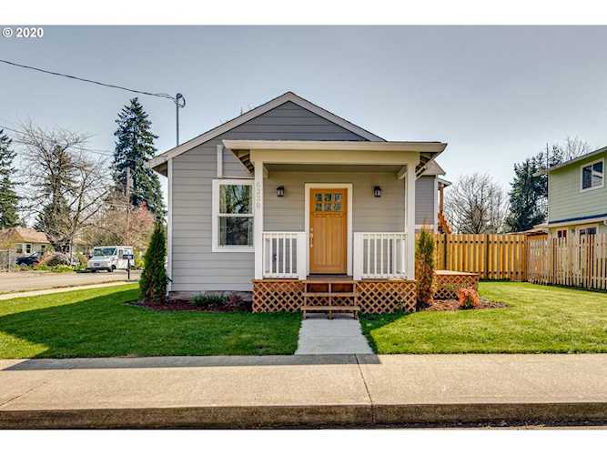 6238 SE Harney St Portland, OR 97206