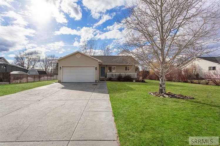 9917 N 27 E Idaho Falls, ID 83401