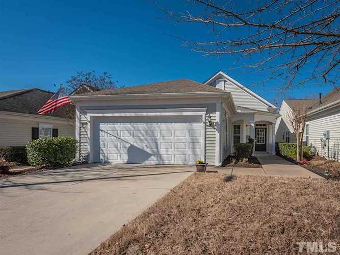 824 Endhaven Place Cary, NC 27519