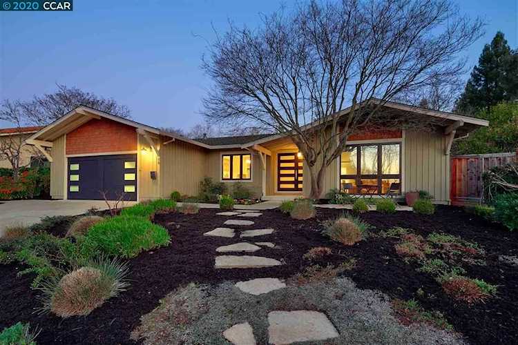 88 Woodmont Ct Danville, CA 94526