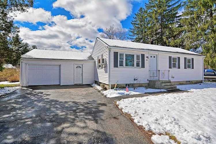 320 Bigelow St Marlborough, MA 01752