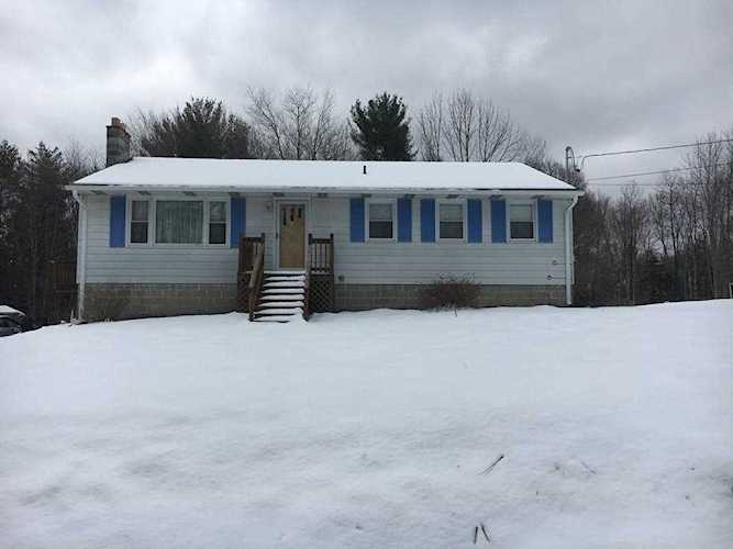22 Rice Rd Templeton, MA 01468