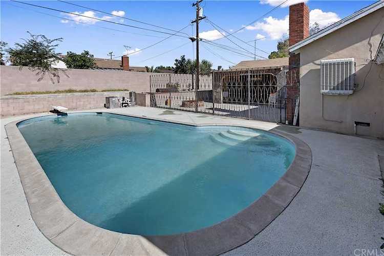 410 W Morgan Street Rialto, CA 92376