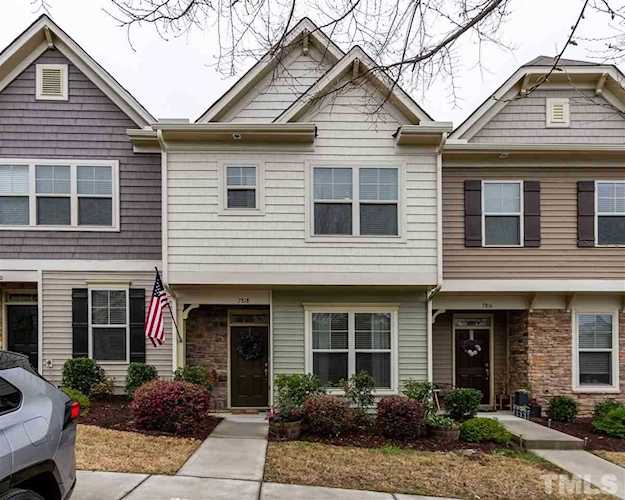 7818 Allscott Way Raleigh, NC 27612