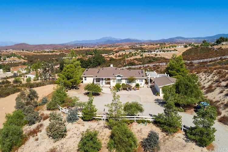 39610 Spanish Oaks Drive Temecula, CA 92592