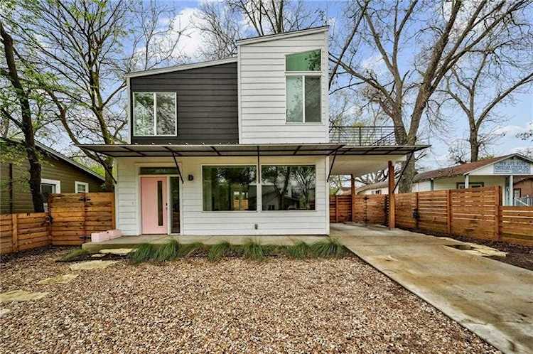 2105 Haskell St #A Austin, TX 78702