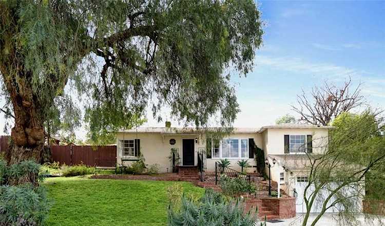 4395 Alta Vista Drive Riverside, CA 92506