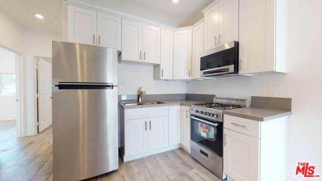 1848 S Sycamore Avenue #6 Los Angeles, CA 90019