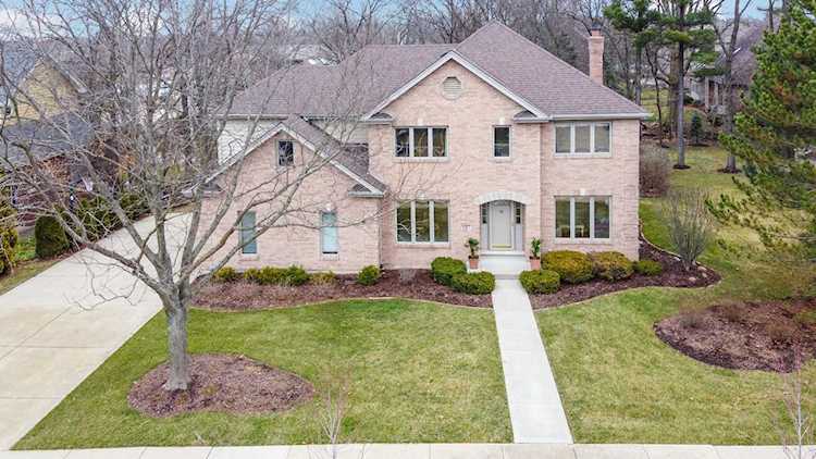1377 Notre Dame Dr Lemont, IL 60439