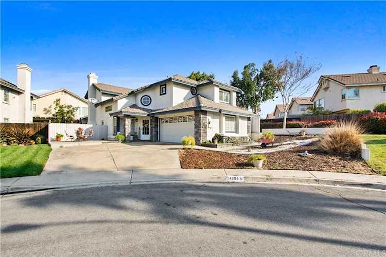 14294 Stanislaus Court Fontana, CA 92336