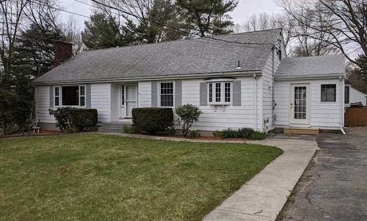15 Grant Lane Cumberland, RI 02864