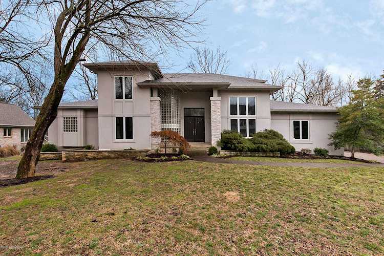 105 Cherry Hills Ln Louisville, KY 40245