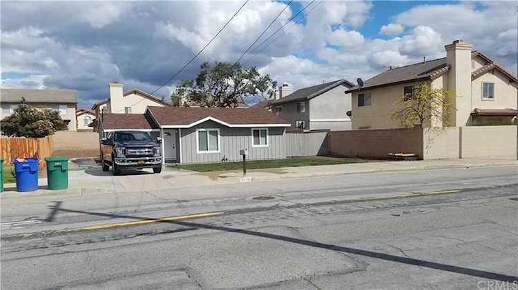 4912 N Bonnie Cove Avenue Covina, CA 91724