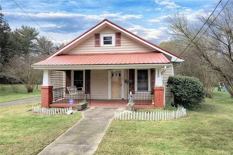 149 S Sycamore St Mooresville, NC 28115