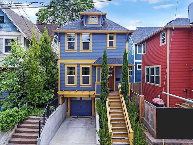 2812 SE Belmont St Portland, OR 97214