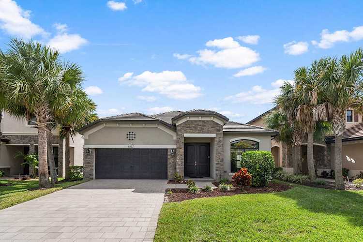 5877 Sandbirch Way Lake Worth, FL 33463