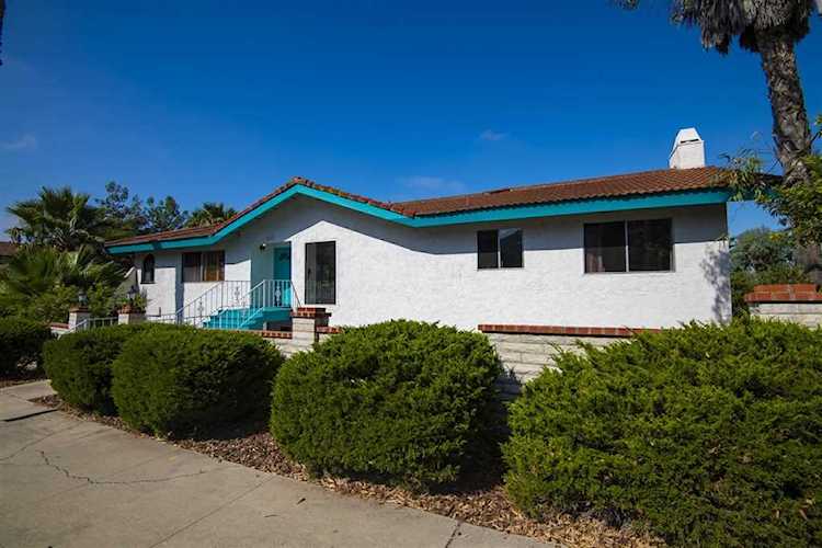 6527 Flamenco Street Carlsbad, CA 92009