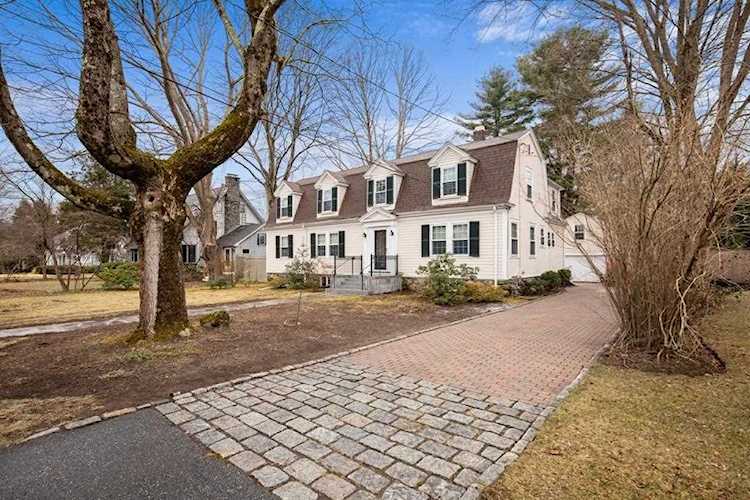 7 Highland Avenue Lexington, MA 02421