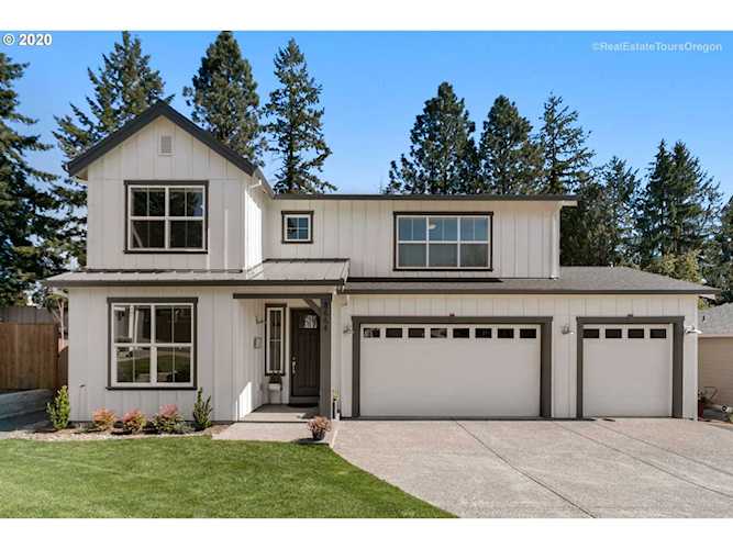 8664 SE Christilla Ln Happy Valley, OR 97086