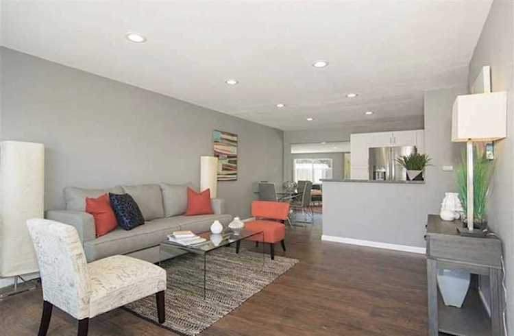 8015 Anza Dr San Diego, CA 92114