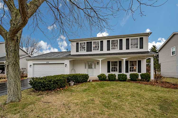 2232 Newport Dr Naperville, IL 60565