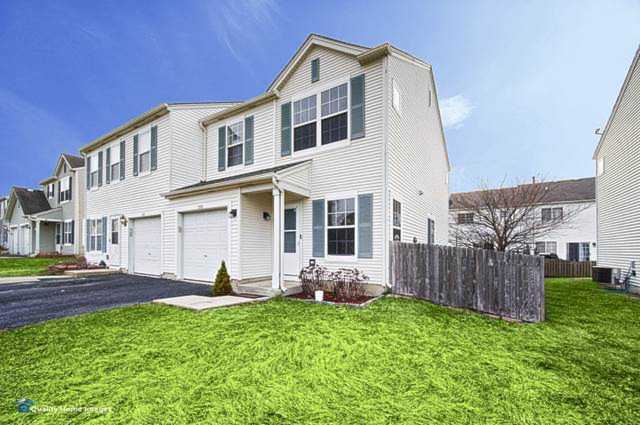 232 E Savannah Dr Romeoville, IL 60446