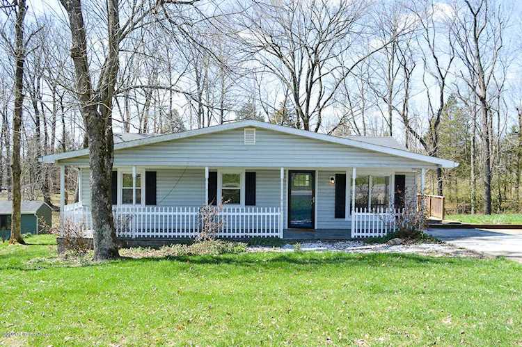 1936 Crystal Dr La Grange, KY 40031