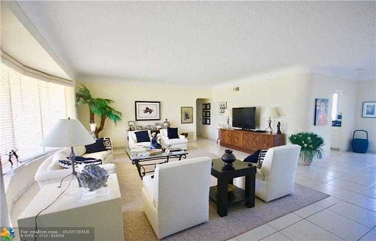 1226 SE 13 Deerfield Beach, FL 33441