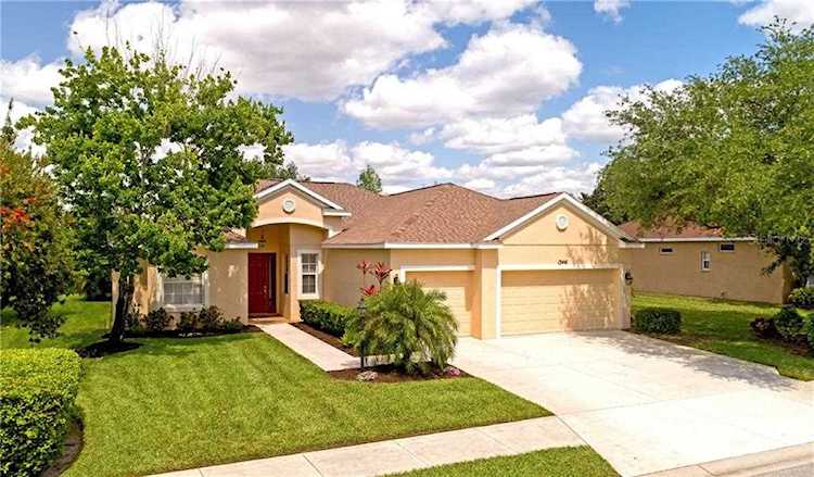 13441 Purple Finch Circle Lakewood Ranch, FL 34202