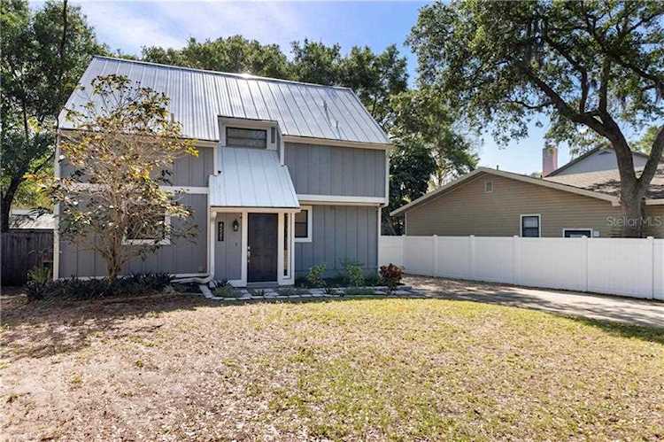4521 Groveland Avenue Sarasota, FL 34231