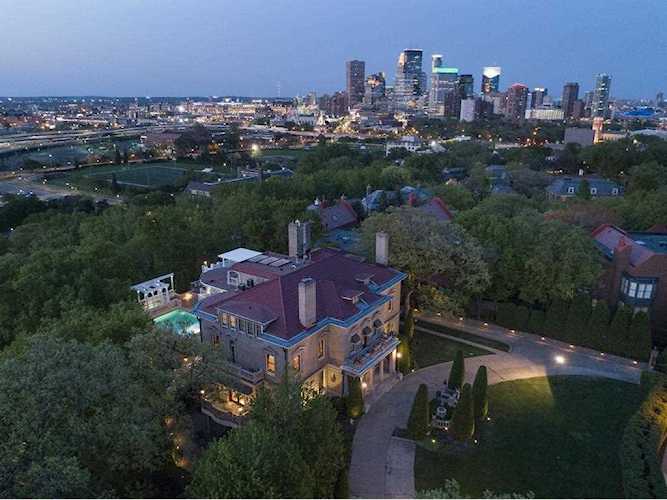 1300 Mount Curve Avenue Minneapolis, MN 55403