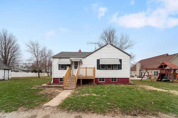 670 N Second St Carbon Hill, IL 60416