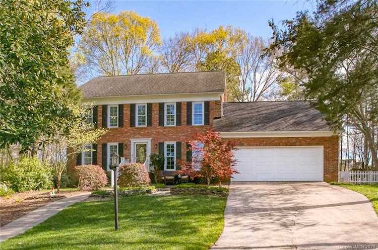 4522 Pendock Ct Charlotte, NC 28226